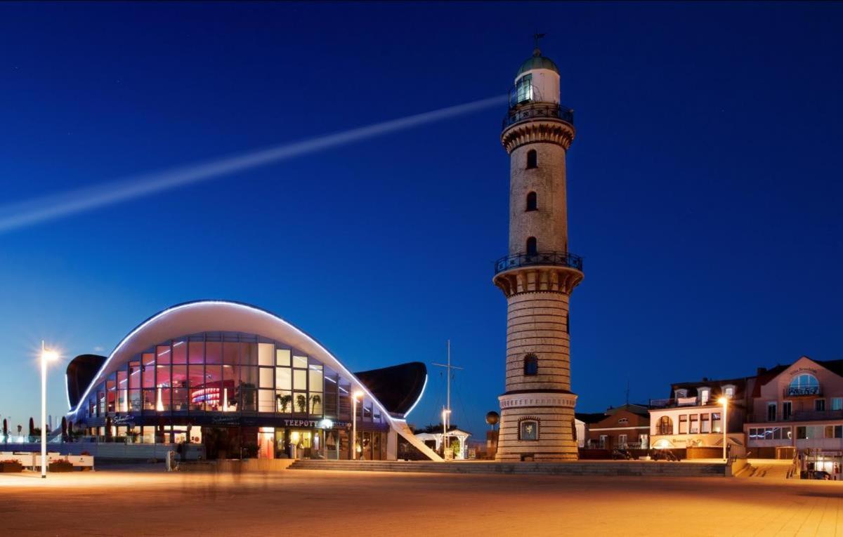 Strandpalais/Meerblick Росток Екстериор снимка